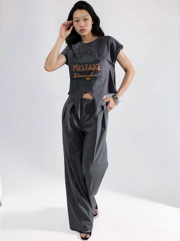 Hiccup Shirt in Grey