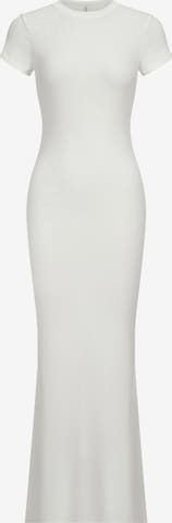 Abito 'Ribbed T-Shirt Maxikleid' di cfab (formerly creamy fabrics) in bianco: frontale