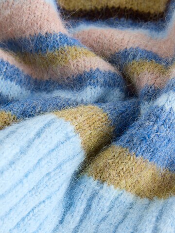 Next Pullover in Blau