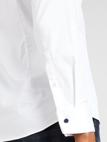 Coupe slim Chemise 'Pitu' JOOP! en blanc