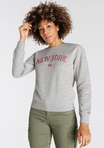 H.I.S Sweatshirt in Grey: front