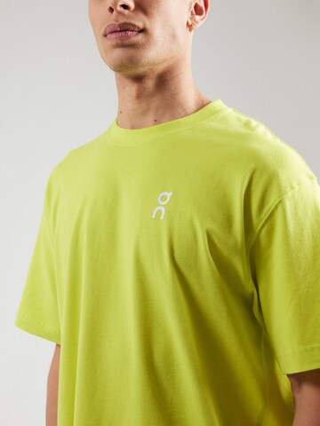 On T-Shirt 'Club T' in Grün