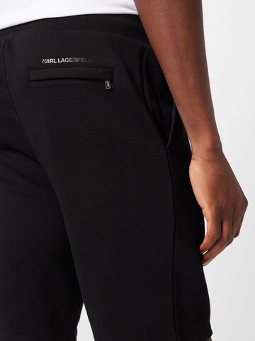 Regular Pantaloni de la Karl Lagerfeld pe negru