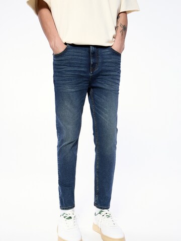 Slimfit Jeans di Pull&Bear in blu: frontale