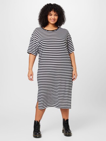 Noisy May Curve Dress 'MAYDEN' in Black: front