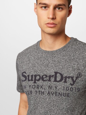 T-Shirt Superdry en gris