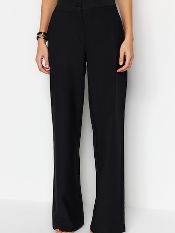 Trendyol - Loosefit Pantalón en negro