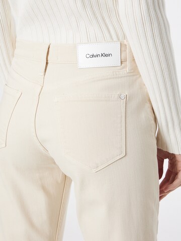 Calvin Klein Štandardný strih Džínsy - Béžová