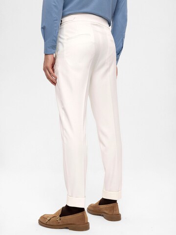 Antioch - Slimfit Calças com vincos em branco