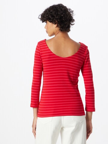 GAP Shirt in Red