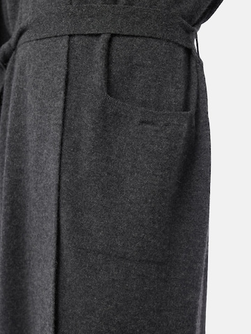 Peignoir long 'Men's Cashmere Robe' GOBI Cashmere en gris