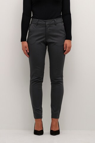 Coupe slim Pantalon chino 'Alea' Kaffe en gris : devant