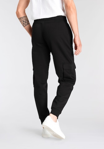 KangaROOS Loose fit Cargo Pants in Black