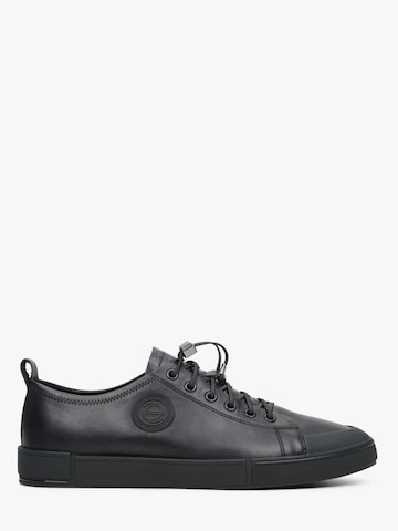 Baskets basses '12142' Estro en noir