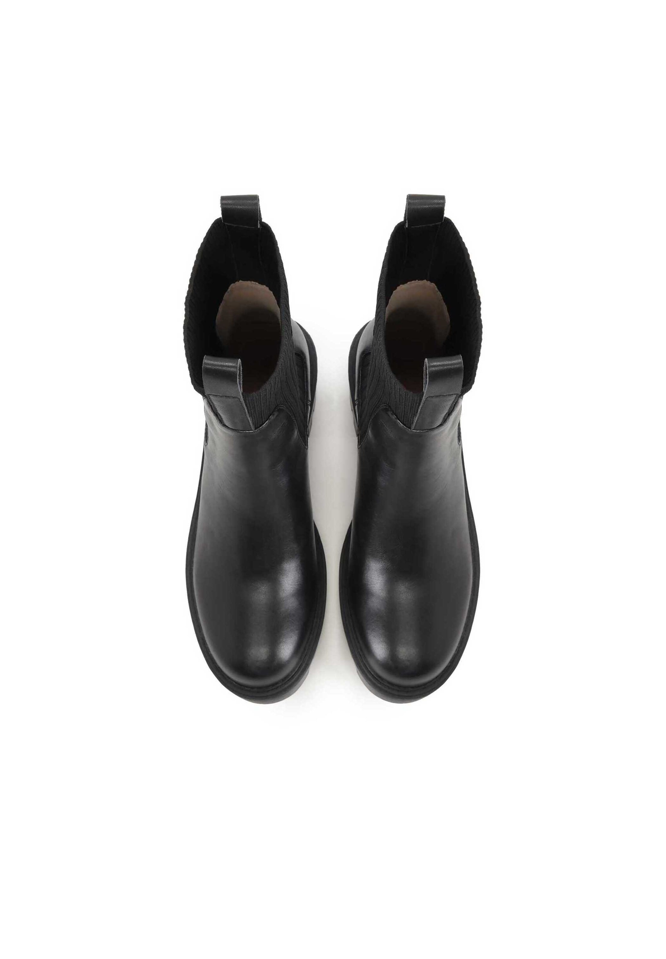 Kazar Chelsea Boots in Black