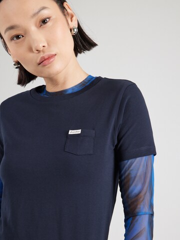 Maglietta di GUESS JEANS in blu