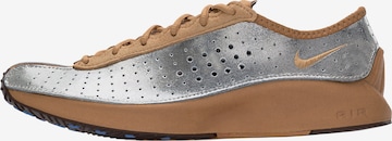 Nike Sportswear Sneakers laag in Bruin: voorkant