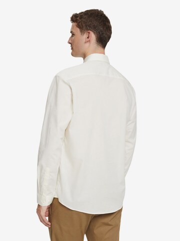 Coupe regular Chemise ESPRIT en blanc