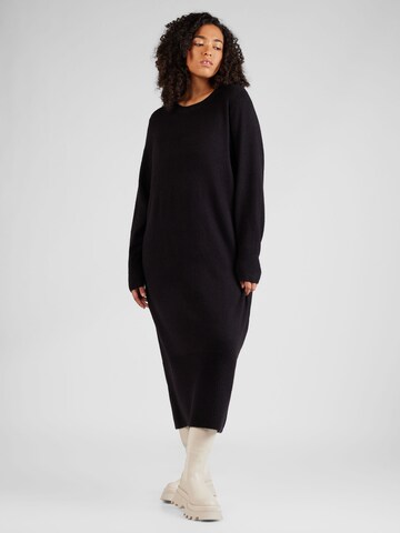 Vero Moda Curve Knitted dress 'PLAZA' in Black: front