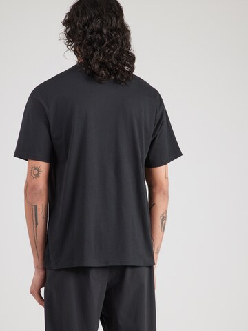 Tricou de la Nike Sportswear pe negru