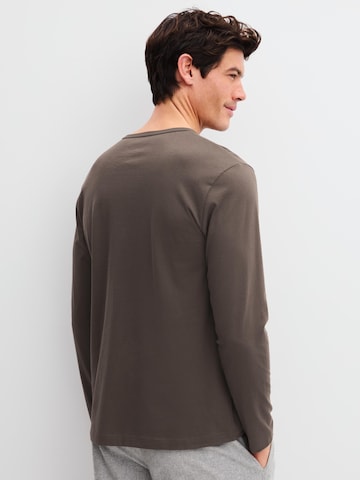 CALIDA Shirt 'RMX Sleep Leisure' in Bruin