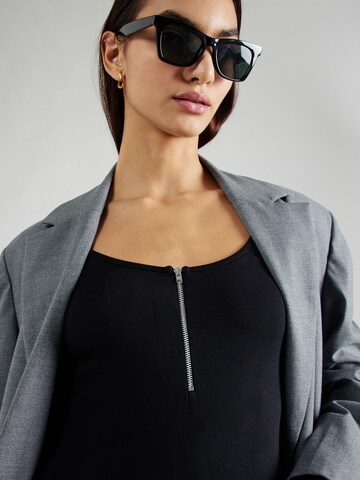 ABOUT YOU Shirt 'Raquel' in Schwarz