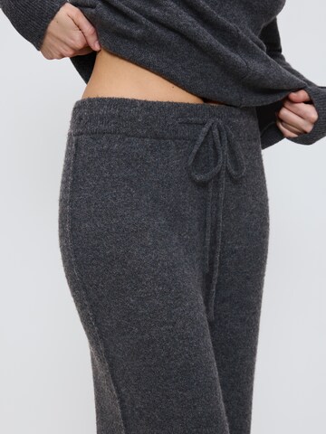 TRIUMPH - Pantalón de pijama ' Amourette Cozy Trousers ' en gris