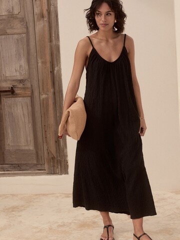 Robe Next en noir : devant