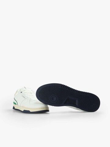 Scalpers Sneakers 'Nualex' in White