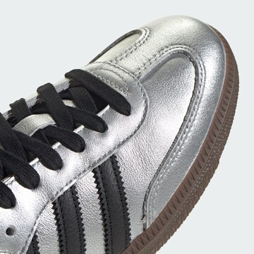 Baskets basses 'Samba' ADIDAS ORIGINALS en argent