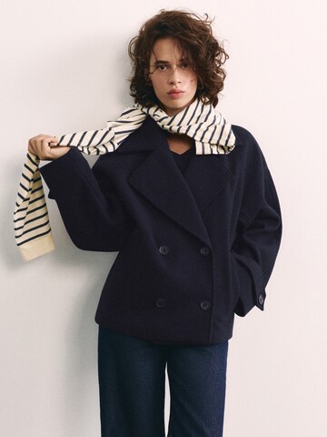 Cappotto di mezza stagione di Pull&Bear in blu: frontale