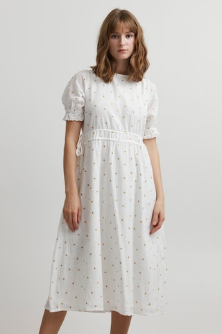 Atelier Rêve Dress 'IRLARUE' in White: front