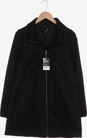 H&M Jacket & Coat in L in Black: front
