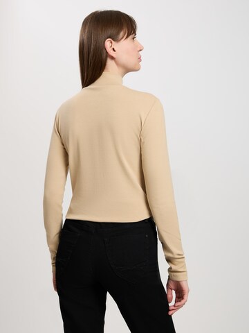 CROSS JEANS Shirt in Beige