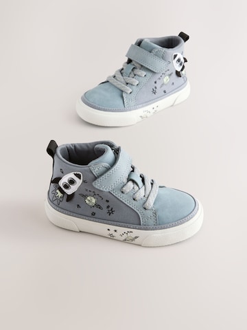 Sneaker di Next in grigio