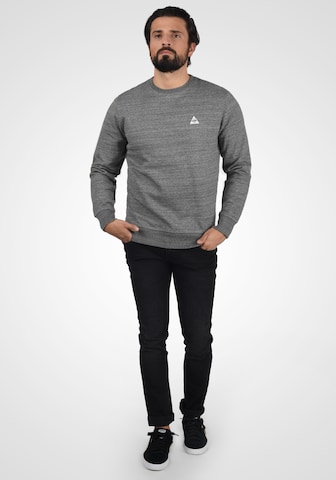 Sweat-shirt 'Henry' BLEND en gris
