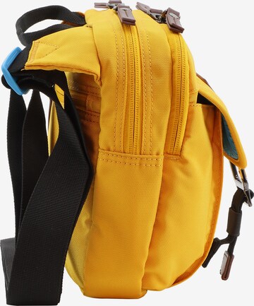 Discovery Shoulder Bag in Yellow