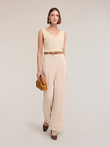 Pullover di MOTIVI in beige