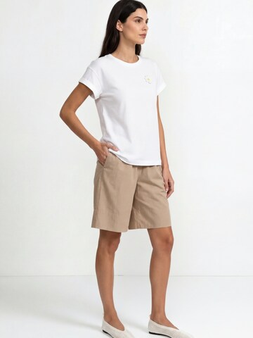 Rich & Royal Regular Shorts in Beige