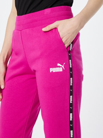 PUMA Tapered Sporthose in Pink