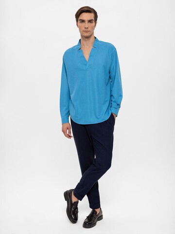 Antioch Shirt in Blau