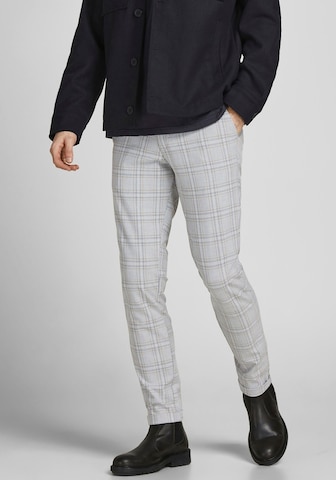 Coupe slim Pantalon chino 'Marco Connor' JACK & JONES en gris : devant