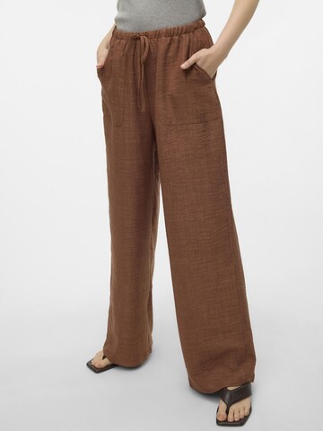 VERO MODA Wide Leg Bukser 'MELANEY' i brun