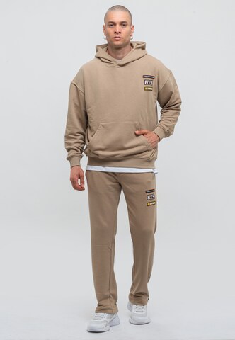 Tom Barron Tracksuit in Grey: front