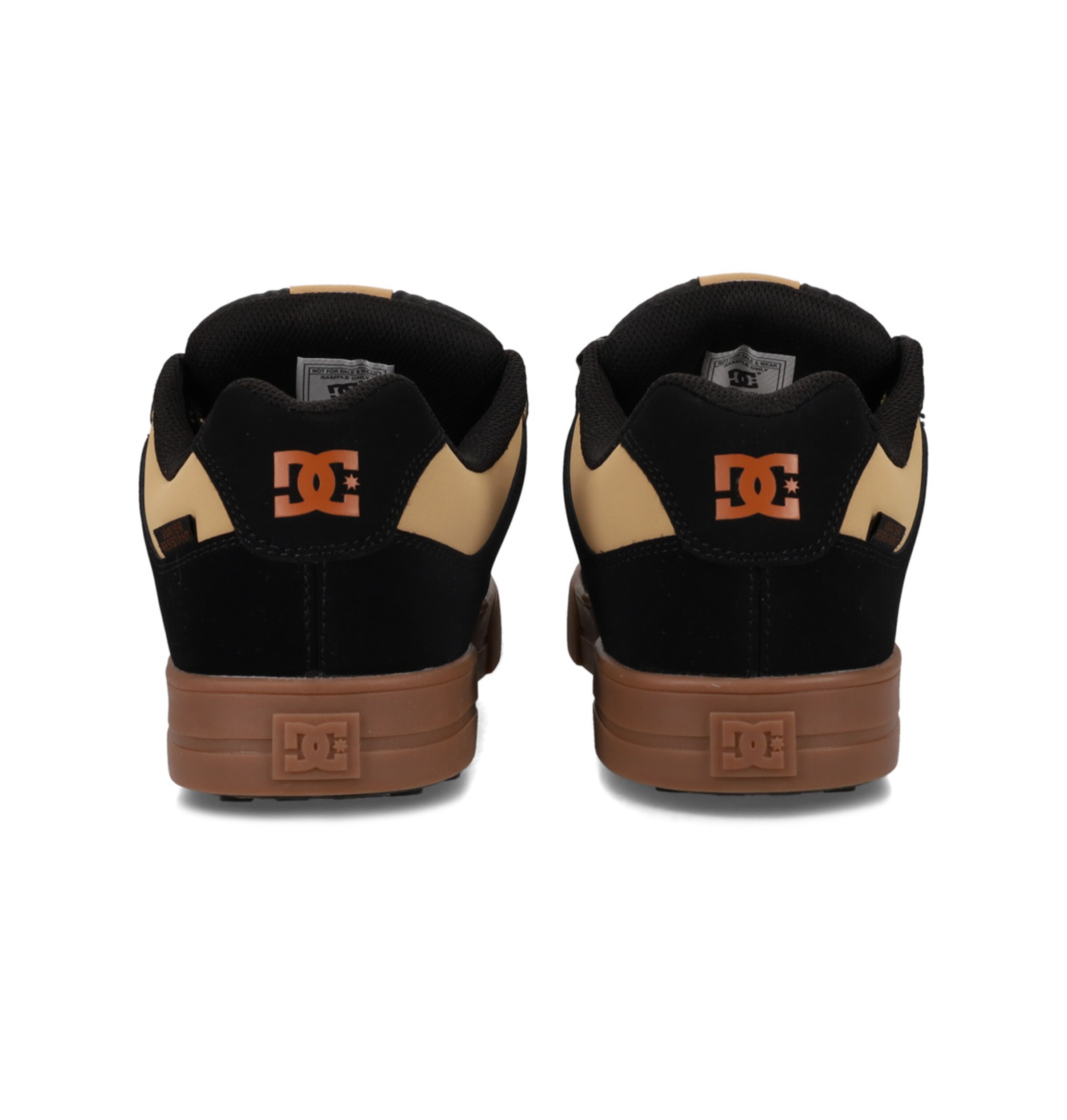 DC Shoes Sneakers in Black