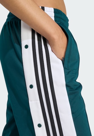 Loosefit Pantaloni 'Adibreak' di ADIDAS ORIGINALS in verde