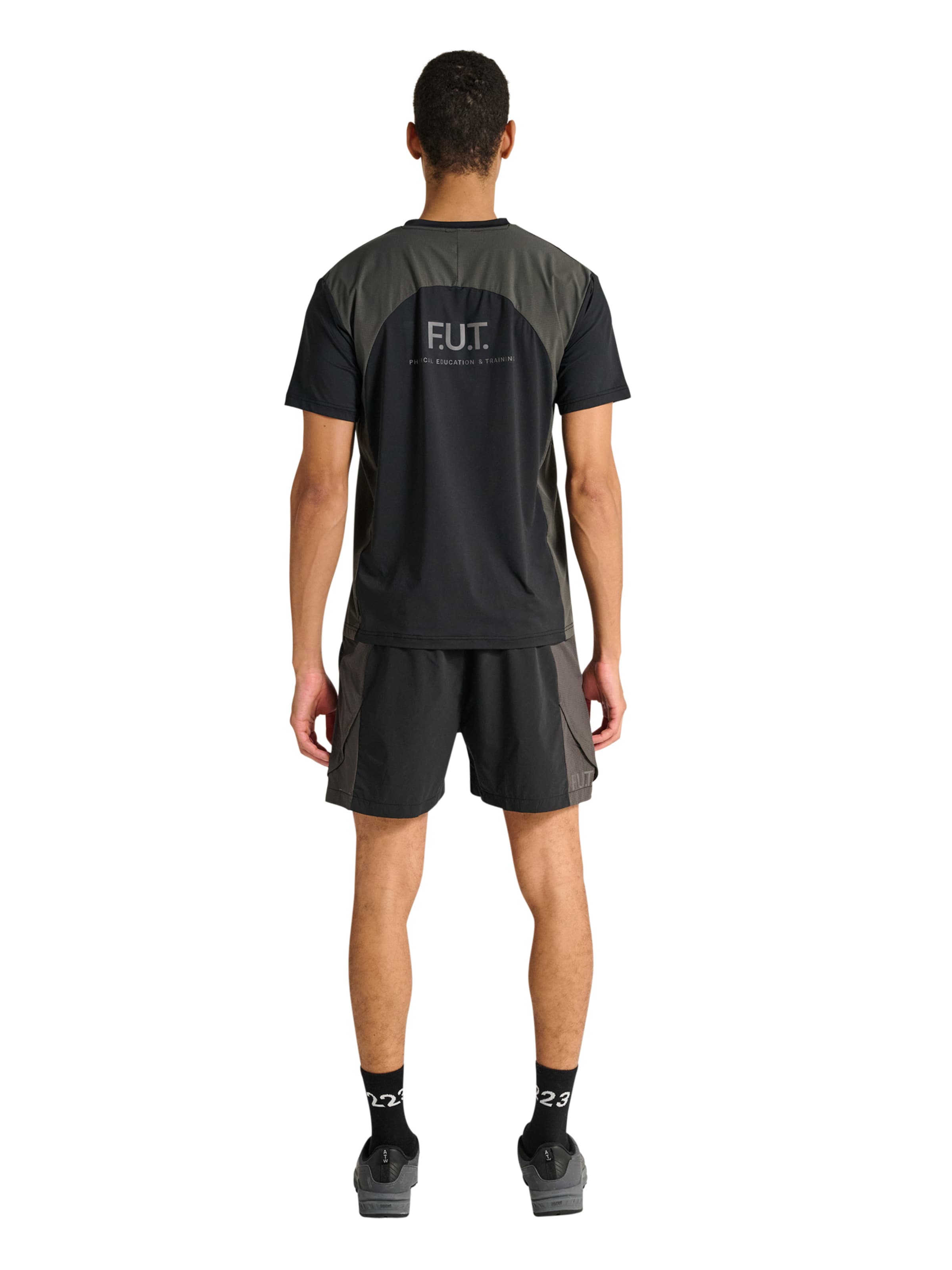 HALO Regular Workout Pants in Black