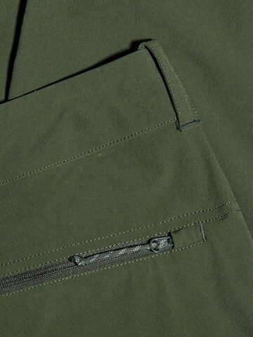 regular Pantaloni per outdoor di MAMMUT in verde
