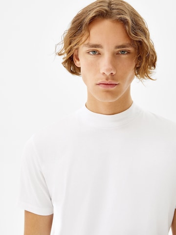 T-Shirt Bershka en blanc