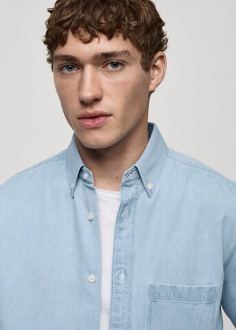 MANGO MAN Regular fit Button Up Shirt in Blue